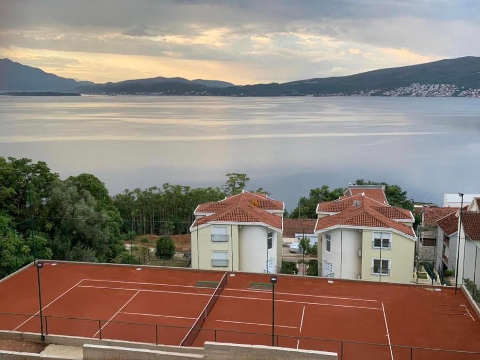 Adriadome Apartments Бієла Екстер'єр фото